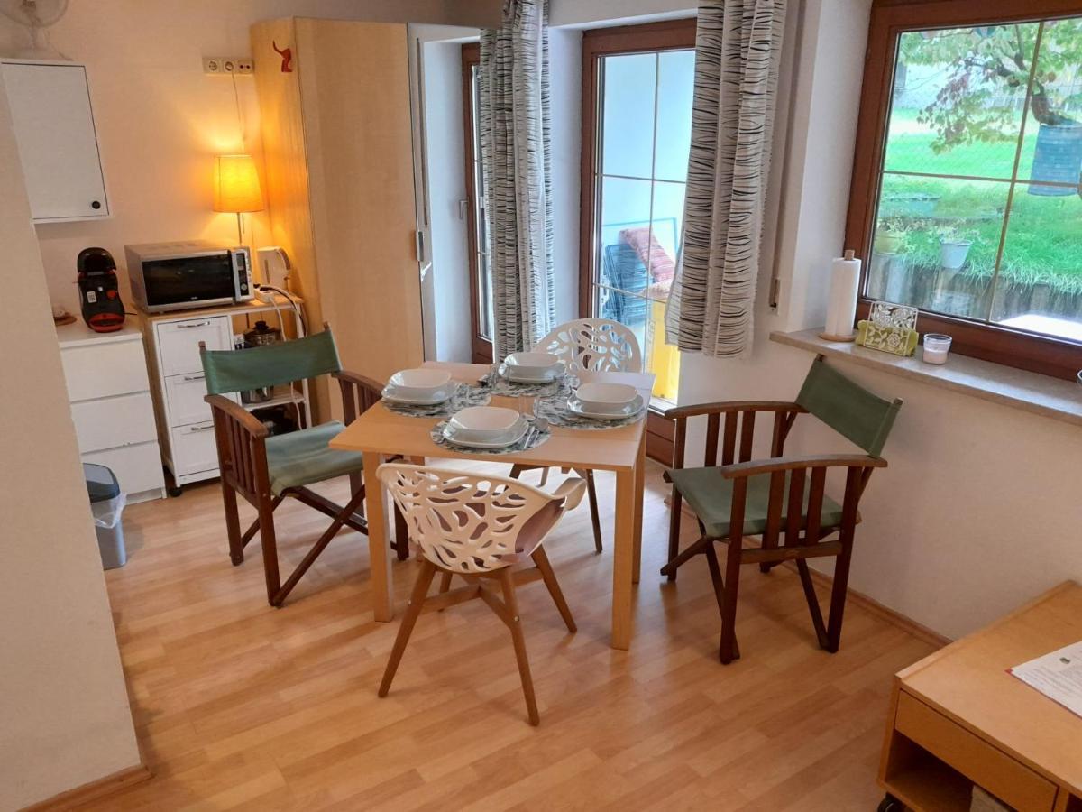 Apartment Mit Kueche Und Balkon Oder Terrasse, Ruhig Und Gut Erreichbar Piding Eksteriør bilde